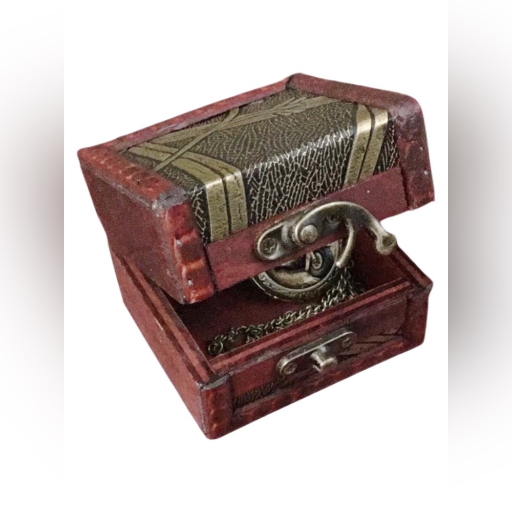 Trinket Treasure Chest Box